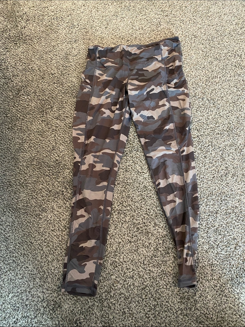 Women‘a Camo Leggings - Brown/Gray